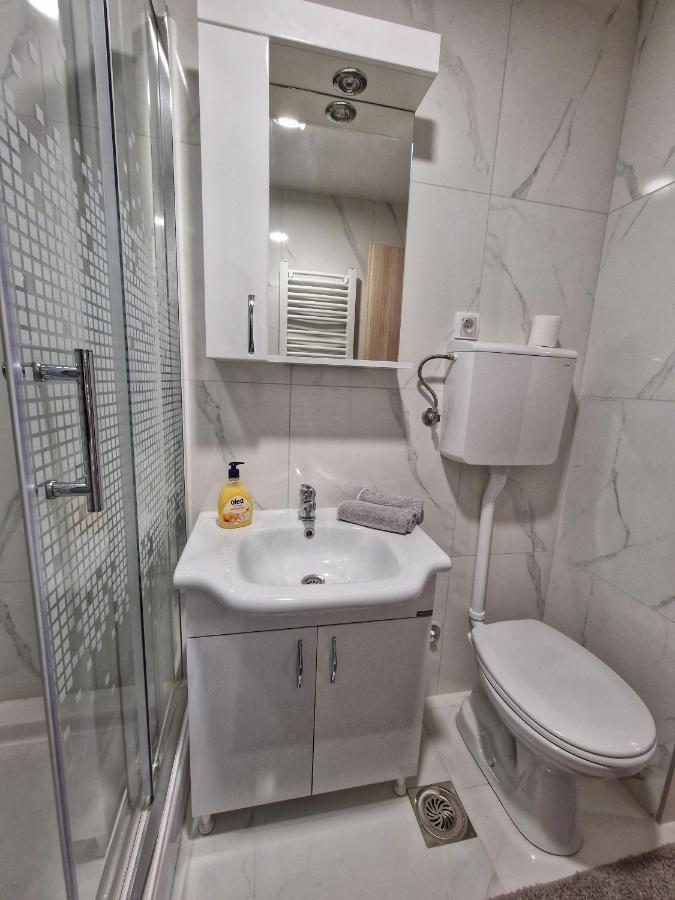 Apartment Dionis